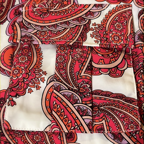 Set of blouse and shorts. - Picture 7 of 16